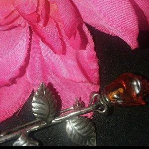 VINTAGE AMBER ROSE "FOREVER" BROOCH💞💞